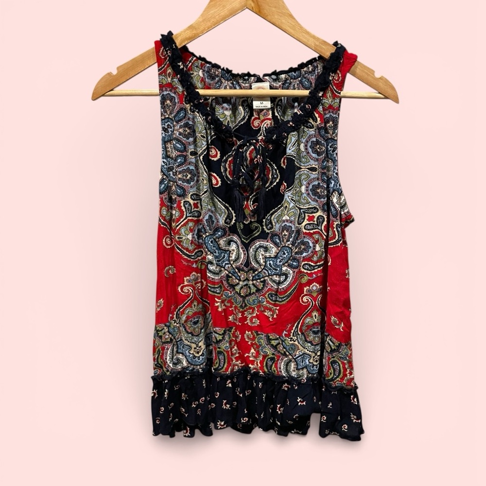 Cute flowy ruffle boho paisley tie neck sleeveless top preppy coastal swingy